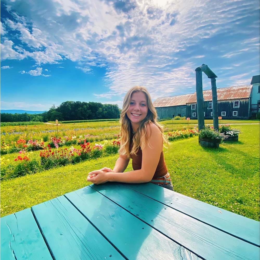 Meet your Posher, Amelia